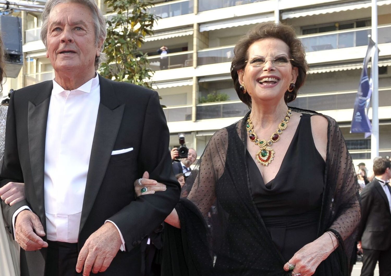 cinema claudia cardinale su morte delon ballo finito