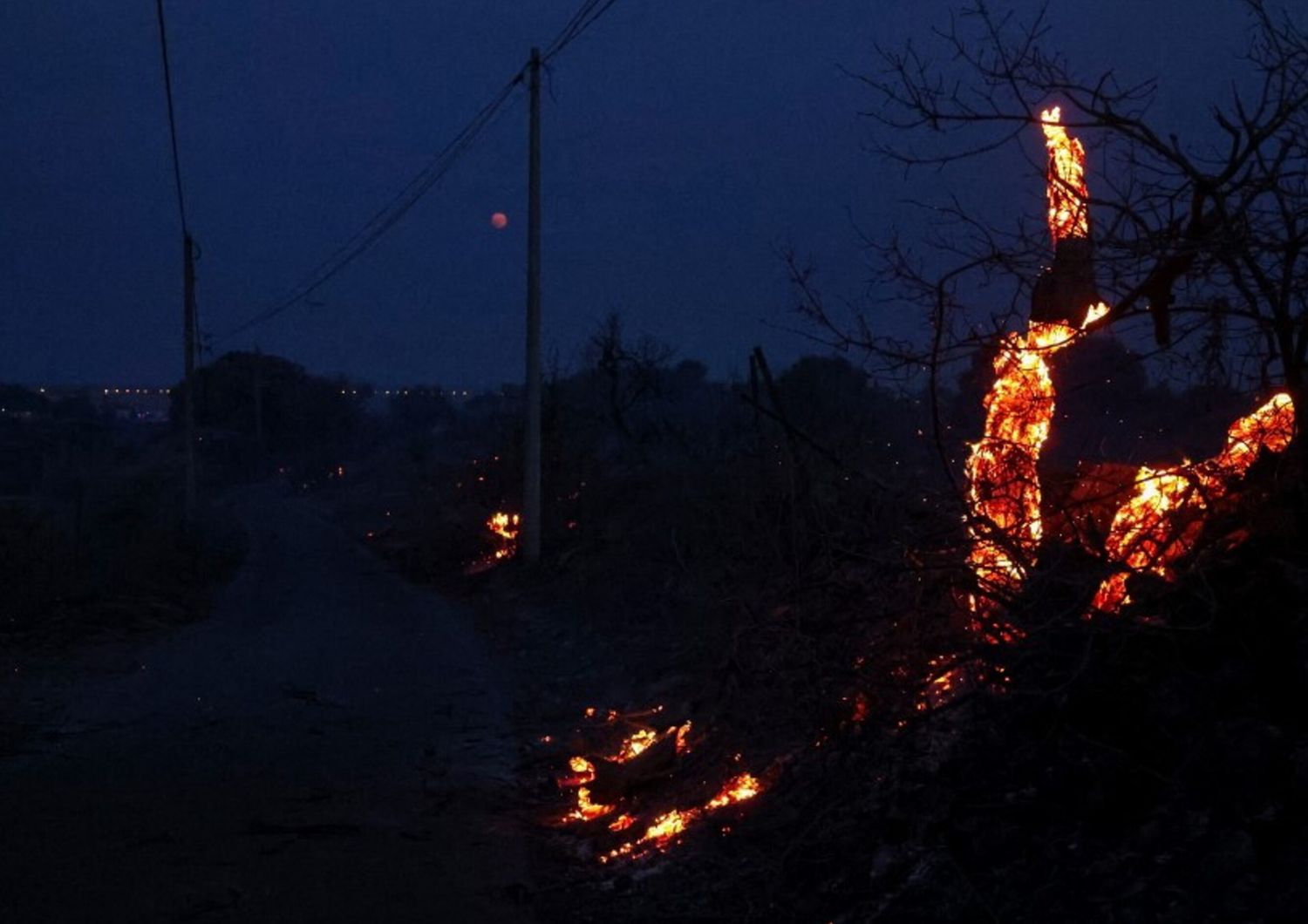 incendio a Frontignan