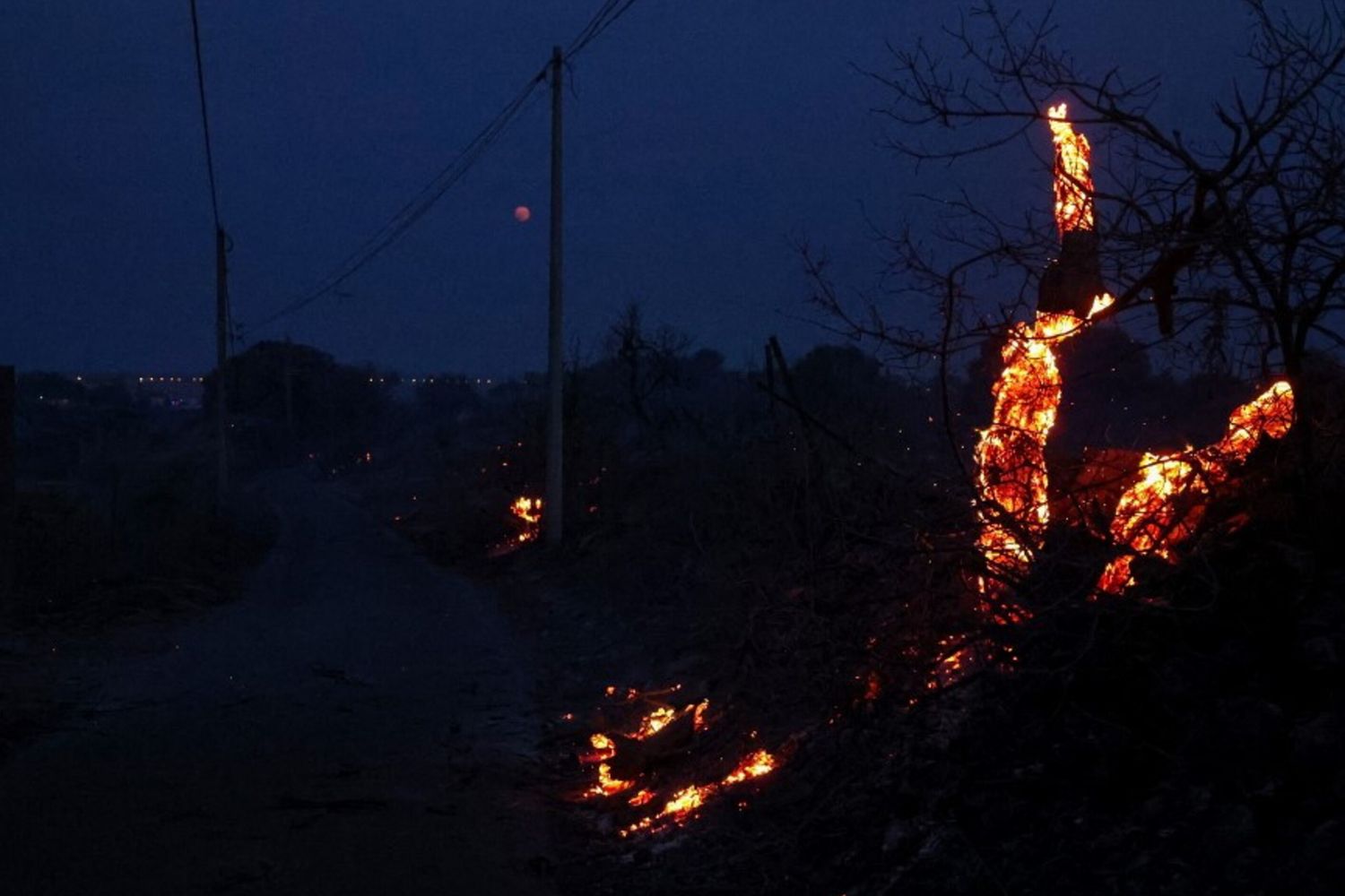 incendio a Frontignan