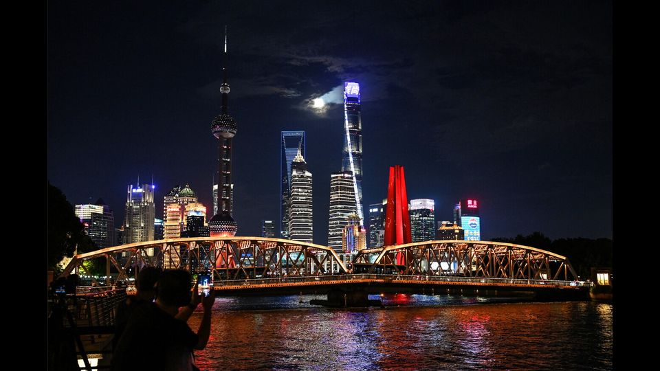 La superluna a Shanghai