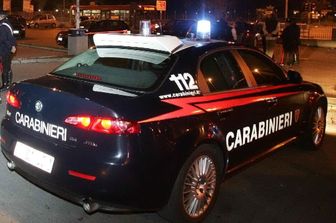 omicidio verzeni sentiti genitori di sharon in caserma carabinieri