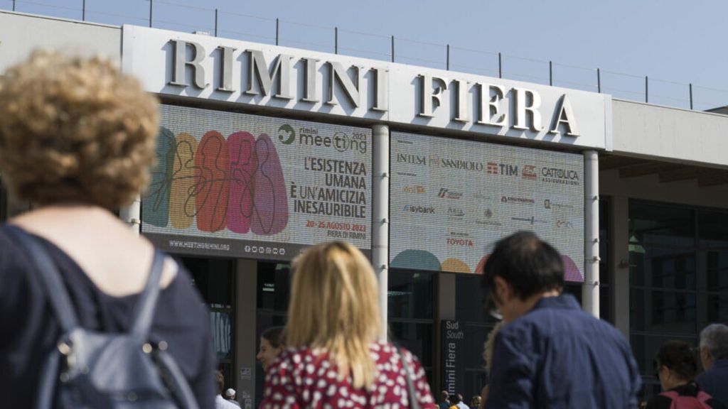 Meeting de Rimini pour l'Amitié entre les Peuples  2024, entrée du parc des expositions de Rimini, Italie