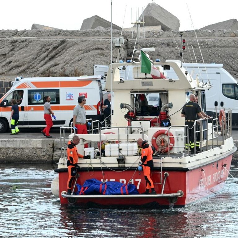 yacht affondato indagini dopo recupero sette vittime