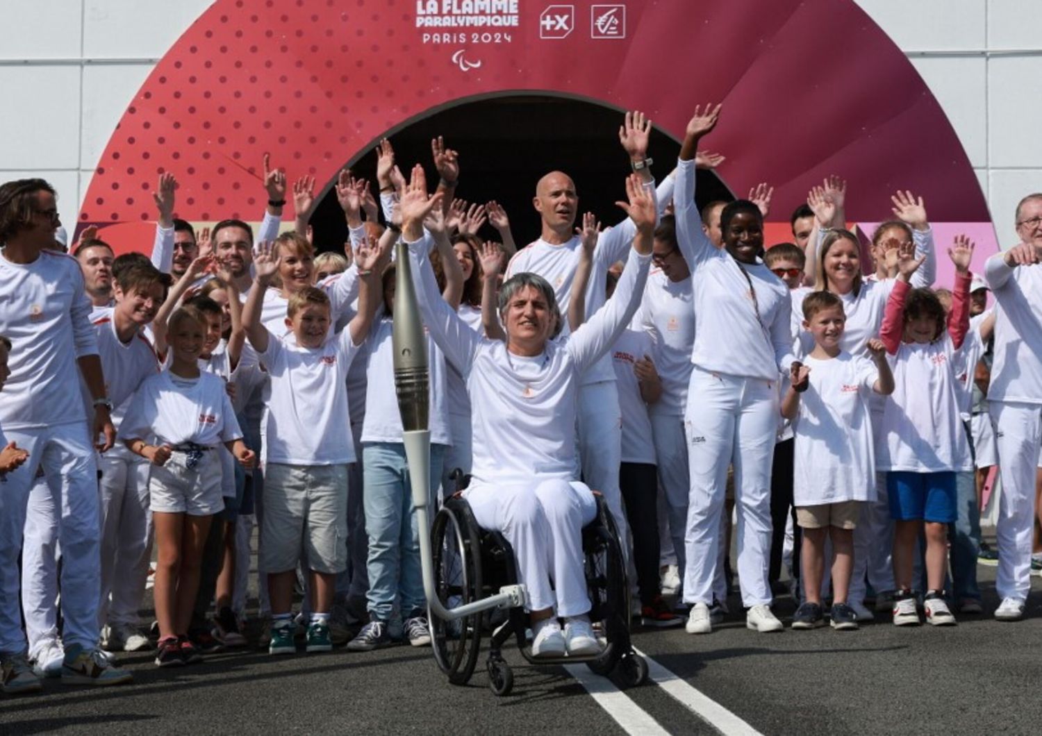 L'arrivo della Fiamma Paralimpica a Parigi