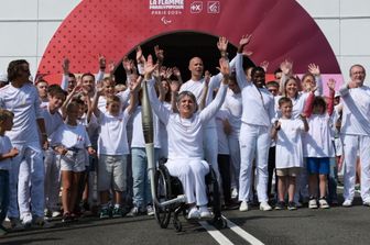 L'arrivo della Fiamma Paralimpica a Parigi