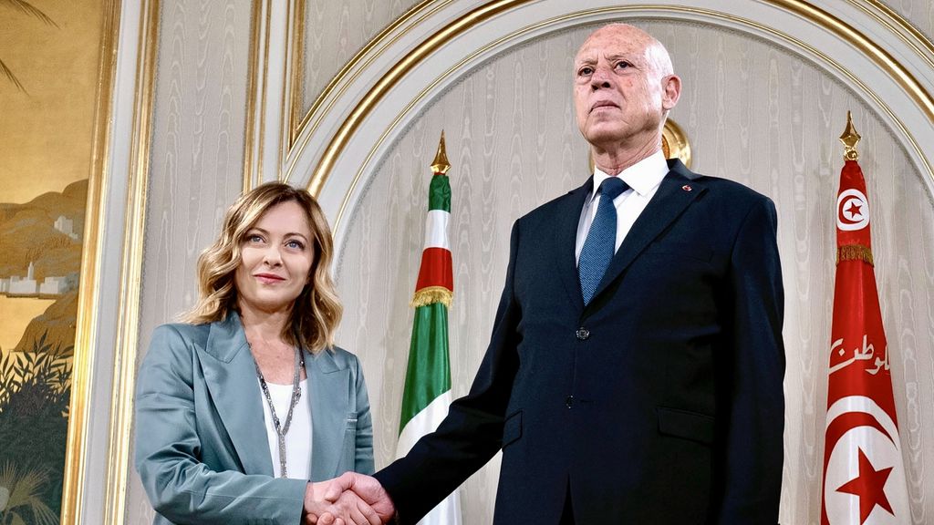 La Première ministre italienne, Giorgia Meloni avec le Président de la Tunisie, Kais Saied, 2024