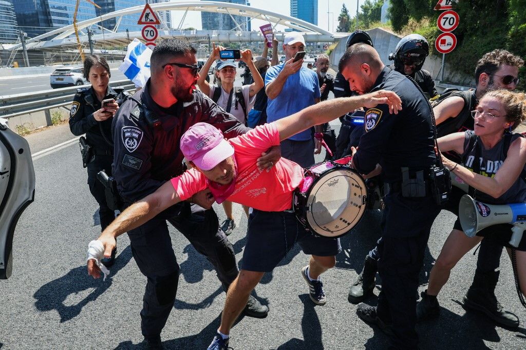 Israele nella tempesta. Sciopero, proteste, scontri e arresti