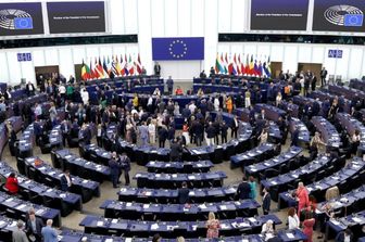 nuova commissione europea diciassette uomini dieci donne