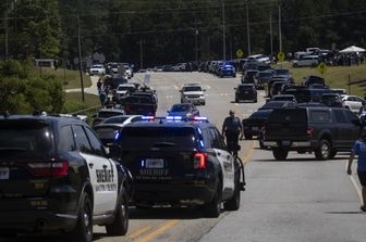 usa sparatoria georgia 4 morti killer 14enne