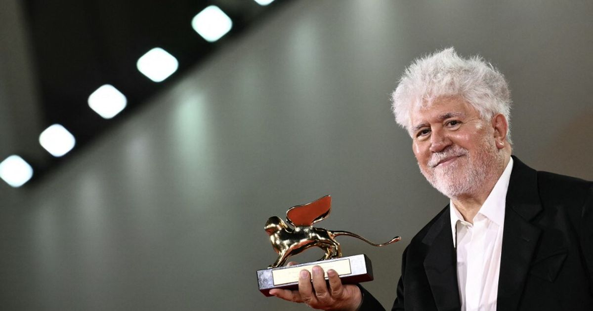 ヴェネツィア映画祭：ペドロ・アルモドバルが金獅子賞