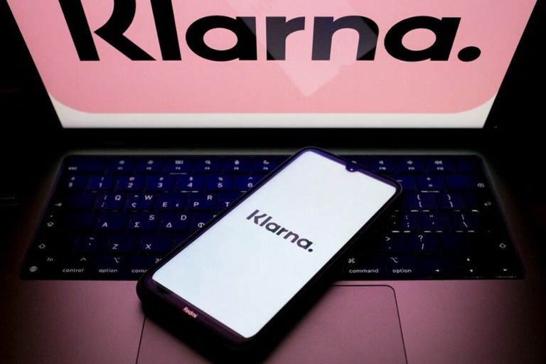 Klarna: l&#39;intelligenza artificiale sostituir&agrave; met&agrave; dei dipendenti?