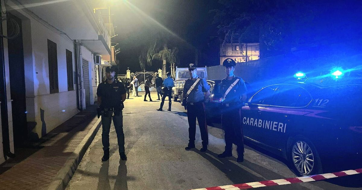 Uccide una 62enne a coltellate, fermato il figlio