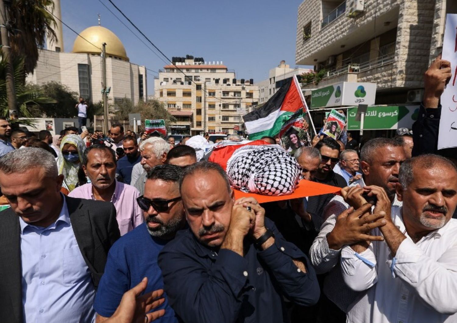 I funerali di Aysenur Ezgi Eygi , l'attivista turco-israeliana uccisa in Cisgiordania