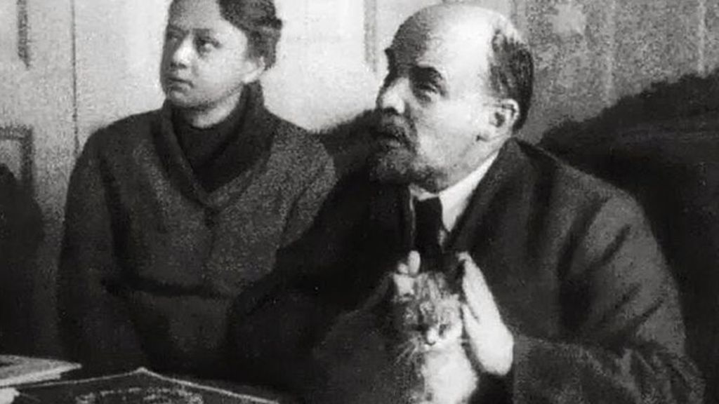 Lenin e il suo amato gatto