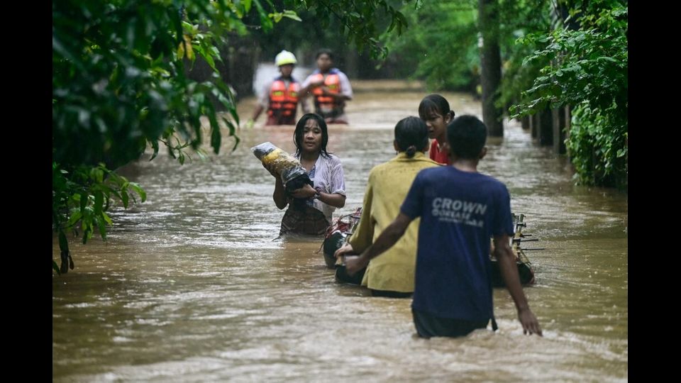 - Fiumi come strade in Vietnam