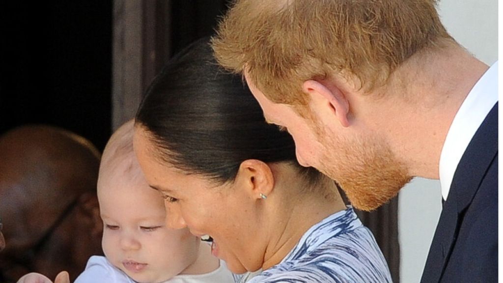 &nbsp;I Duchi di Sussex, Harry e Meghan, con il piccolo Archie