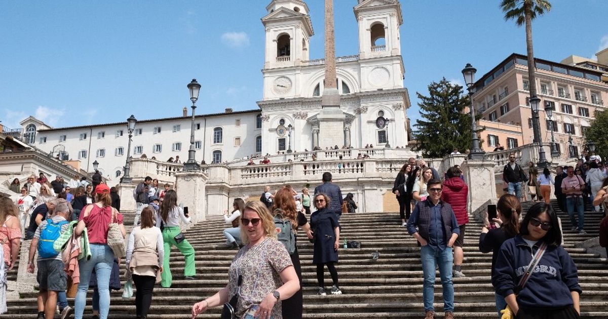 "Gestione opaca" per di Trinità dei Monti e San Luigi dei Francesi. La denuncia della Corte dei Conti francese