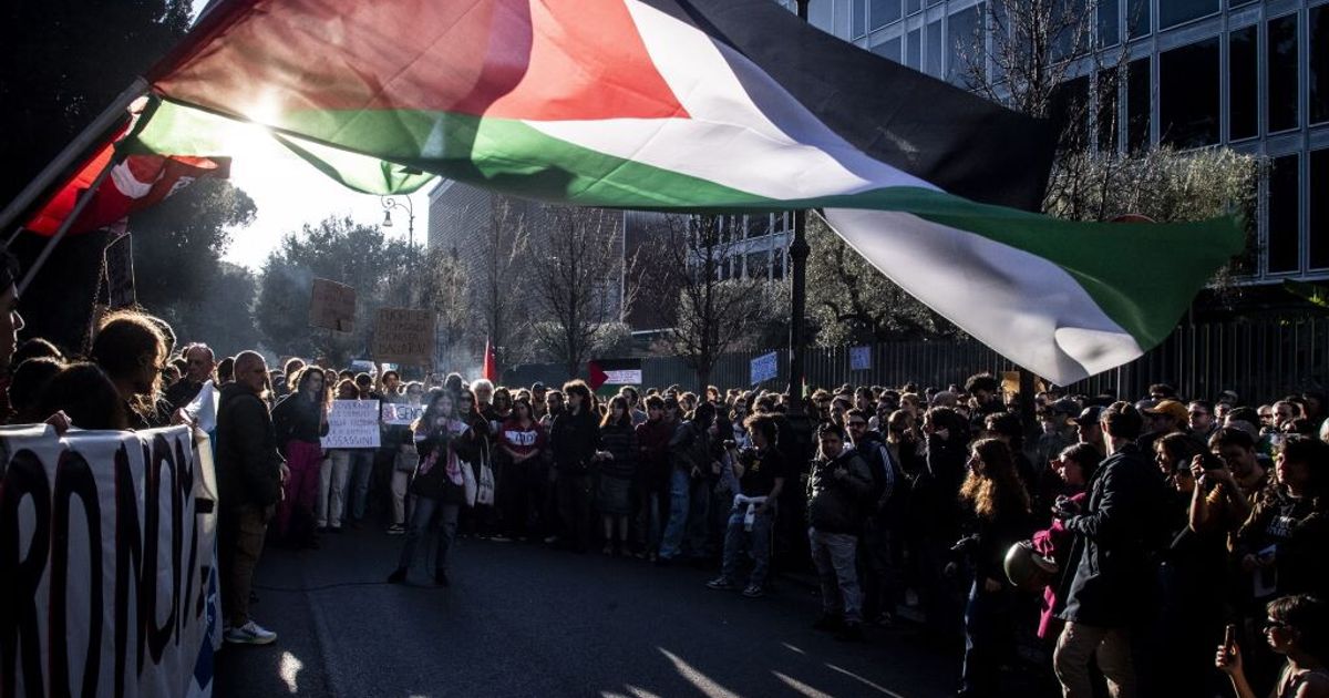 “Oui aux manifestations mais pas de célébration des massacres”