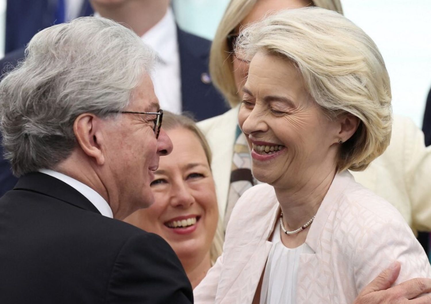 Tierry Breton e Ursula von der leyen