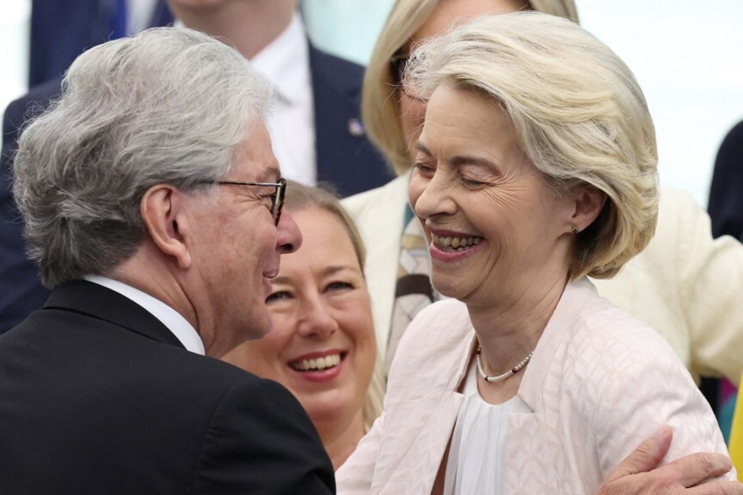 Tierry Breton e Ursula von der leyen