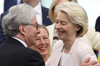 Tierry Breton e Ursula von der leyen