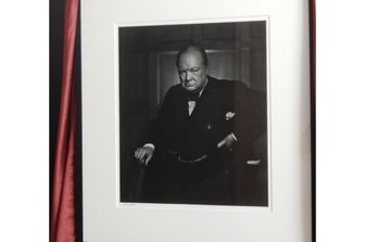 La foto di Winston Churchill rubata