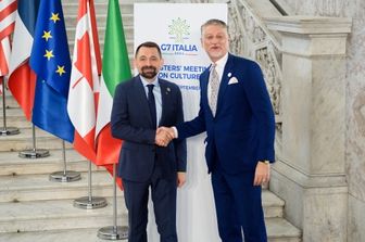 g7 cultura napoli giuli difesa identita
