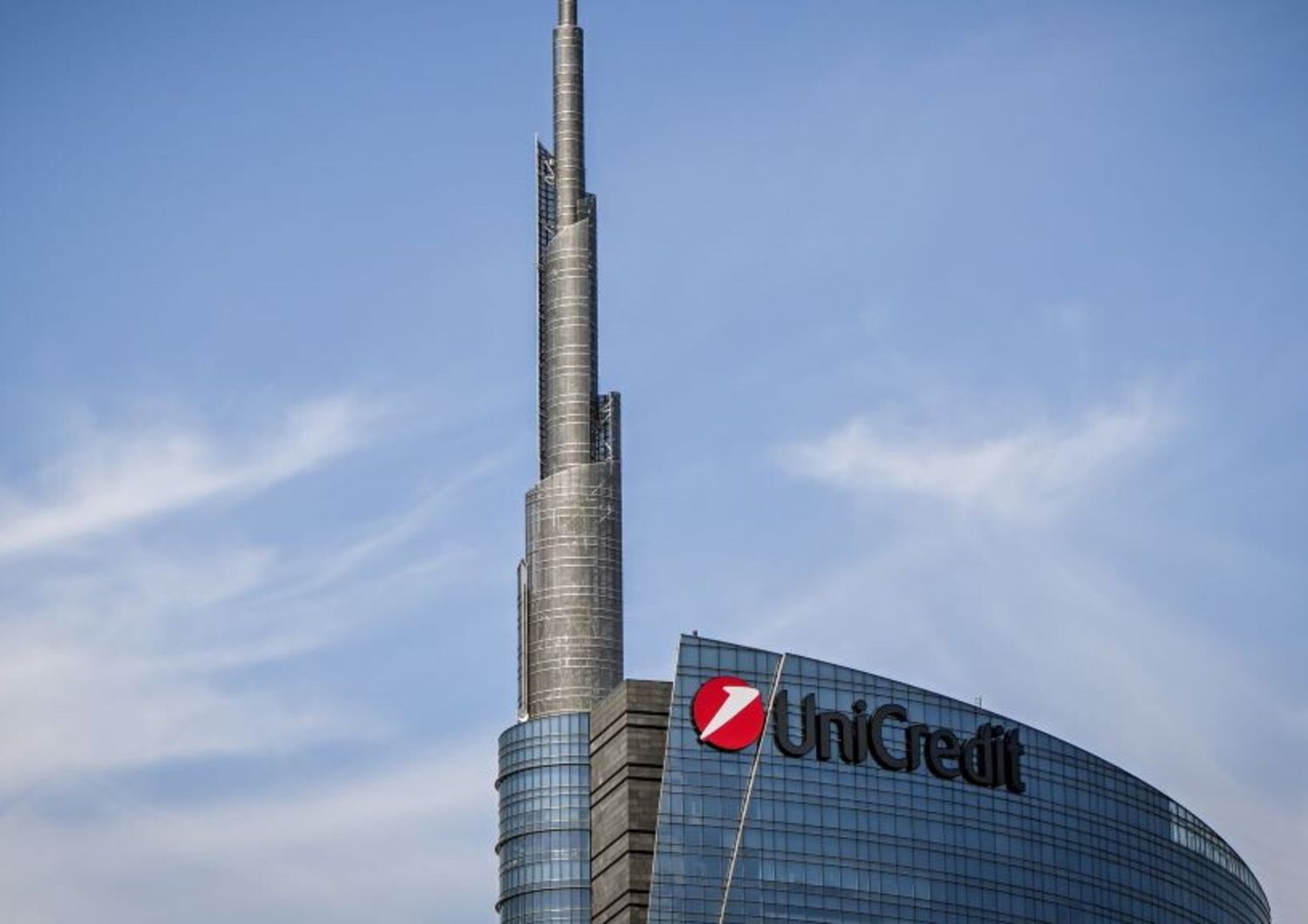 unicredit le tre opzioni di orcel su commerzbank