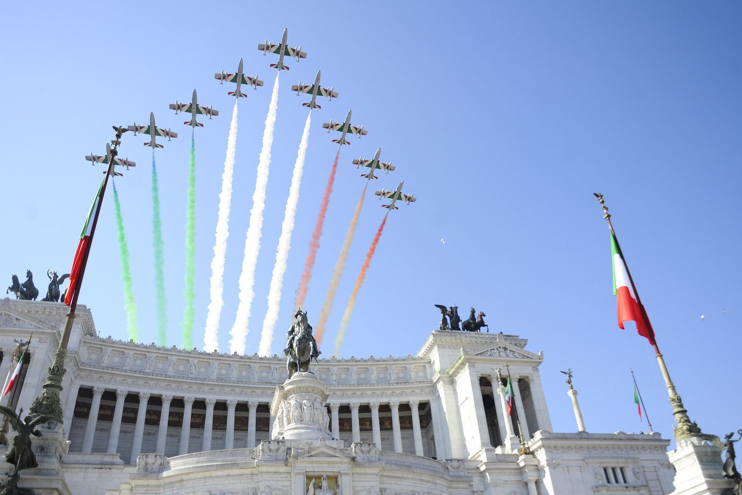 frecce tricolori festa della repubblica (imagoeconomica)