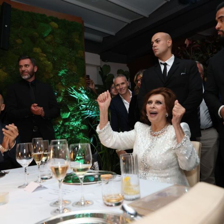 compleanno sophia loren 90 anni palazzo naiadi