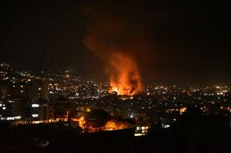 Fuoco e fiamme a Beirut dopo gli attacchi di Israele