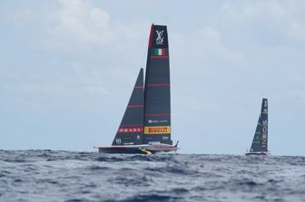 vuitton cup ineos luna rossa