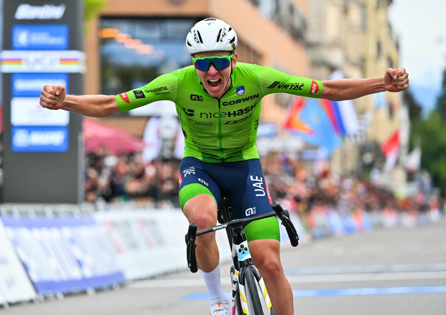 ciclismo Tadej Pogacar oro mondiale su strada