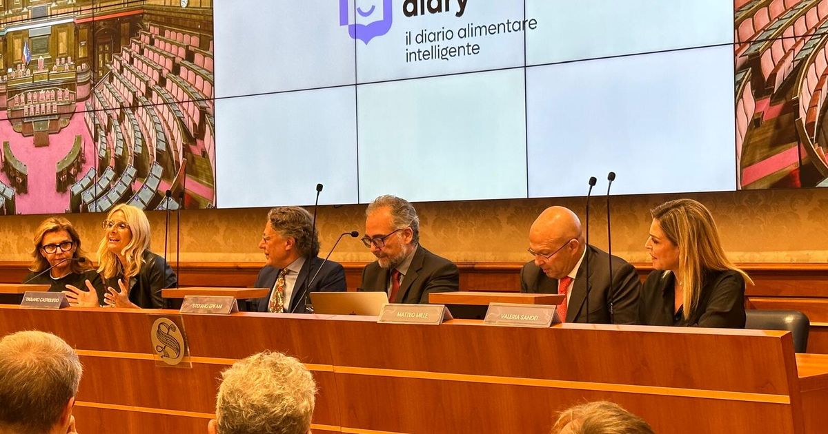 摂食障害に対する人工知能、最初のアプリはイタリア語 (ビデオ)