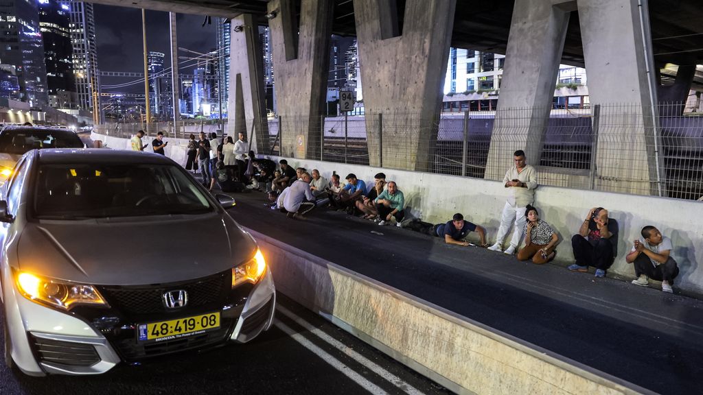 Attacco dell'Iran contro Israele, lanciati 200 missili. Terroristi in azione nella metropolitana leggera di Jaffa, 8 morti