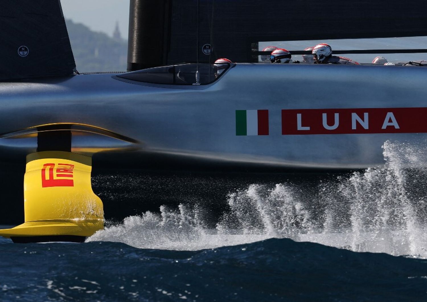 ineos vince&nbsp; nona regata avanti 5-4 su luna rossa primo match race giornata