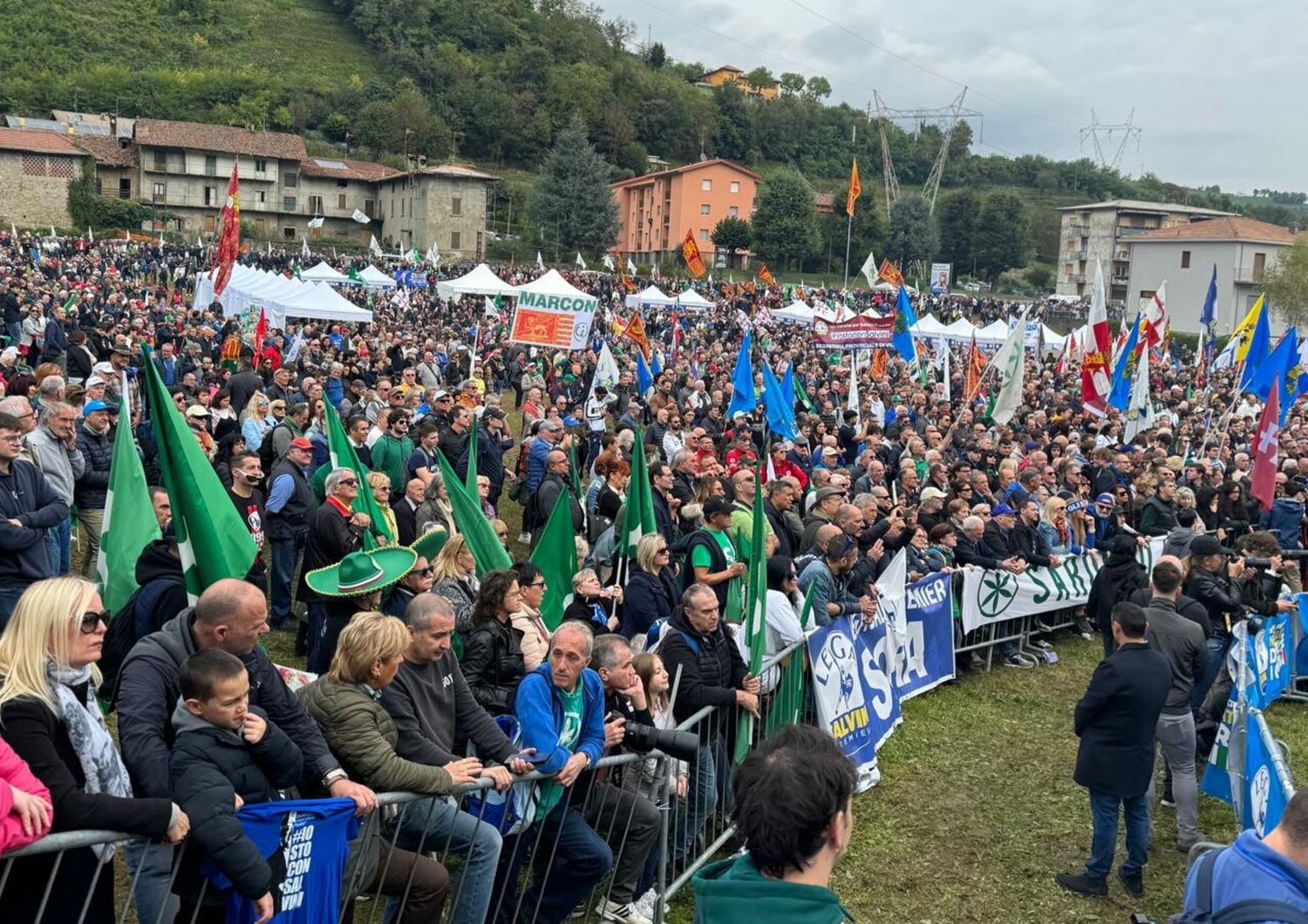 raduno lega a pontida vannacci orban e salvini