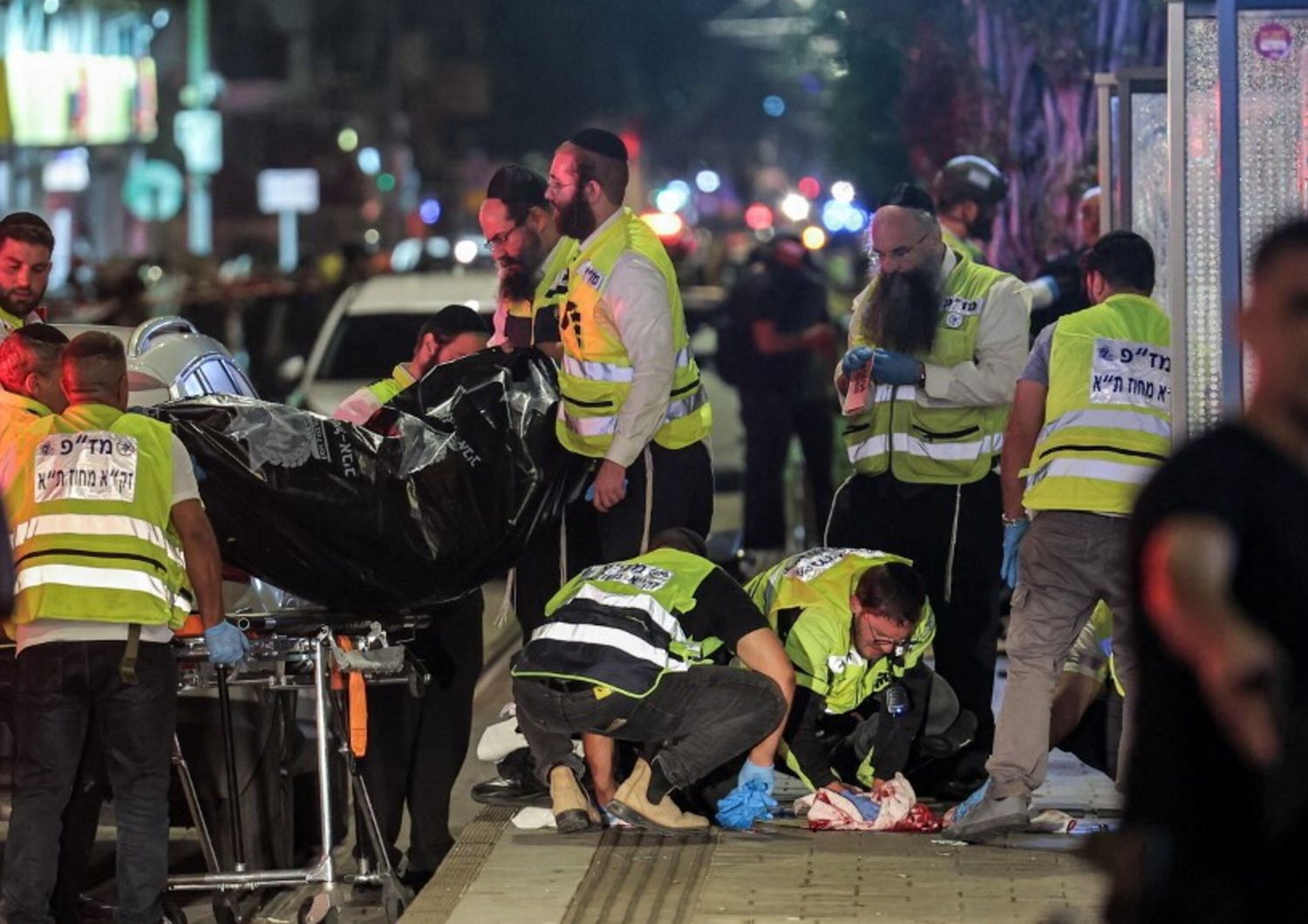 La scena dell'attacco armato alla stazione Ehrlich della metropolitana leggera di Tel Aviv, a Jaffa, a sud di Tel Aviv, il 1° ottobre 2024