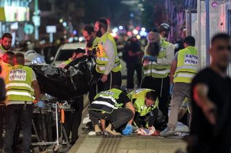 La scena dell'attacco armato alla stazione Ehrlich della metropolitana leggera di Tel Aviv, a Jaffa, a sud di Tel Aviv, il 1° ottobre 2024