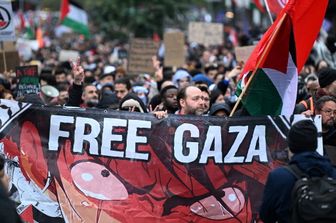 massacro 7 ottobre nel mondo cortei per Gaza e per Israele