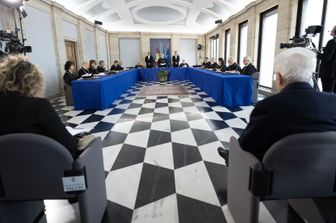 consulta opposizioni verso non voto fermare blitz governo