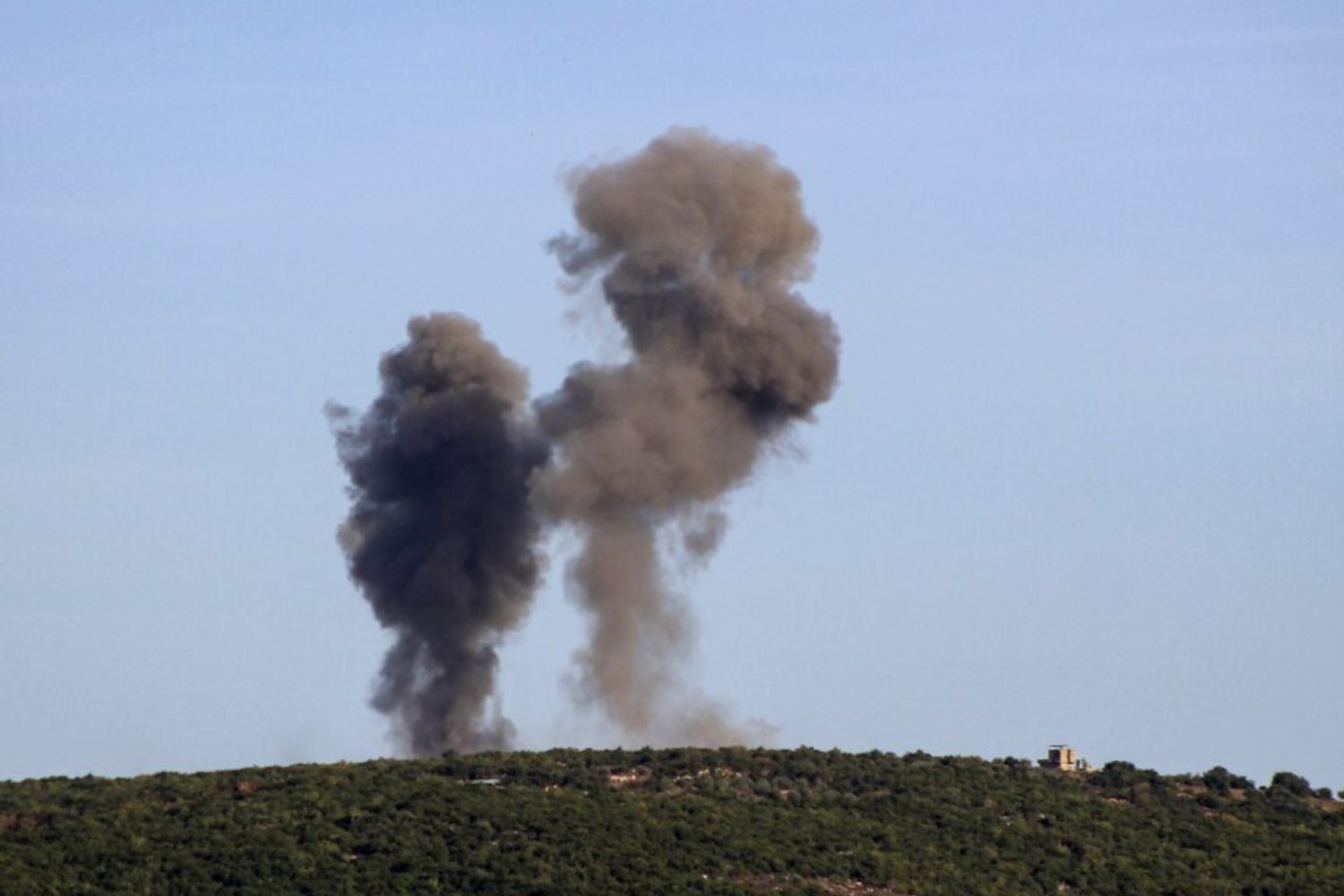 Hezbollah colpisce una base Idf vicino Haifa