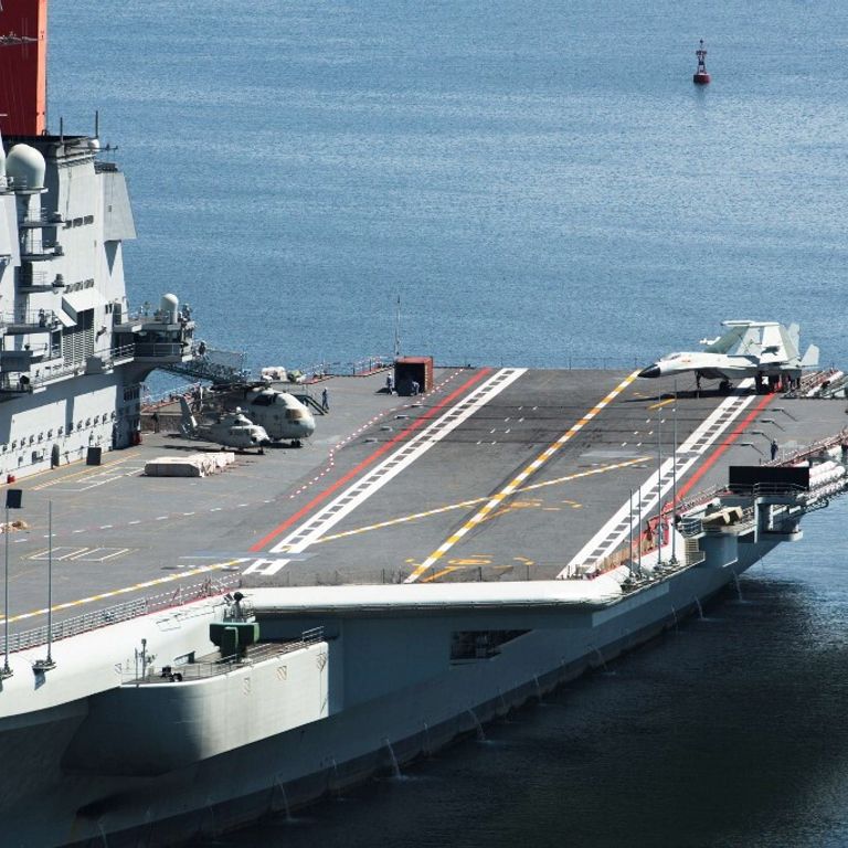 Taiwan in allera, portaerei cinese nelle acque del sud