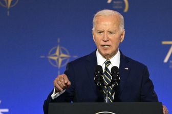 Il Presidente degli Stati Uniti Joe Biden parla durante l'evento celebrativo del 75° anniversario della NATO presso il Mellon Auditorium di Washington