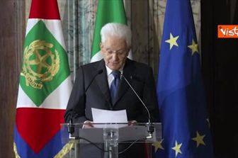 Mattarella: "Sfruttamento spietato immigrati è inconciliabile con nostra civiltà"