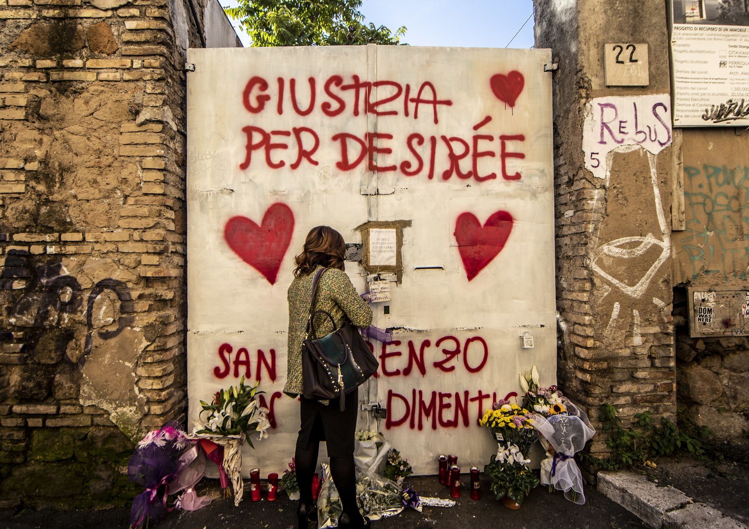 Uno striscione a San Lorenzo in memoria di Desir&eacute;e Mariottini&nbsp;