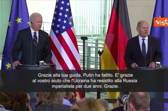 Scholz a Biden: "Grazie a tua leadership Putin ha fallito"