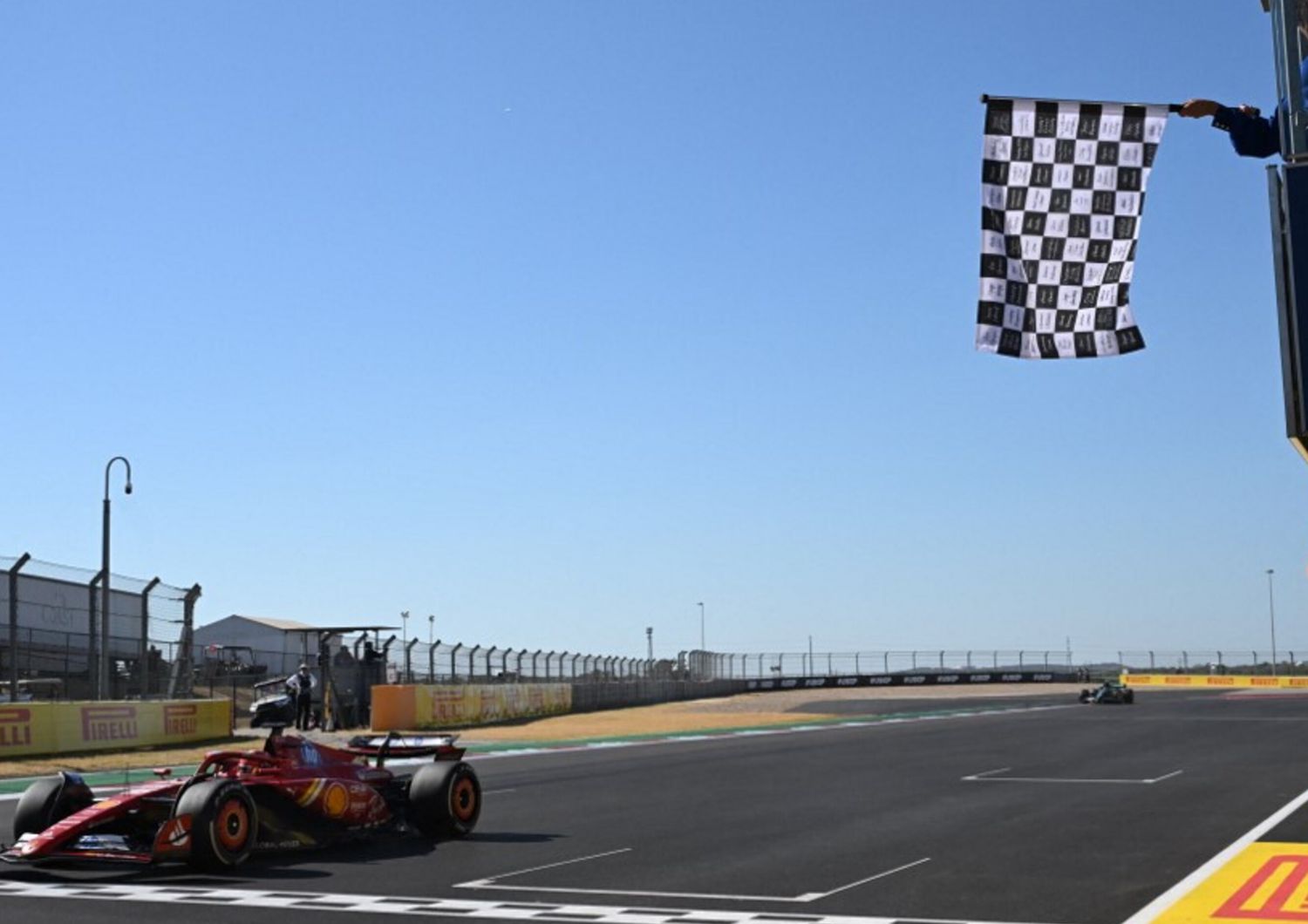 Gp di Austin, doppietta Ferrari da urlo! Leclerc trionfa, Sainz è secondo