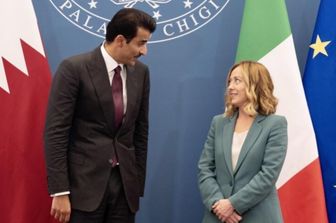 L'émir du Qatar, Tamim bin Hamad Al Thani avec la première ministre Giorgia Meloni