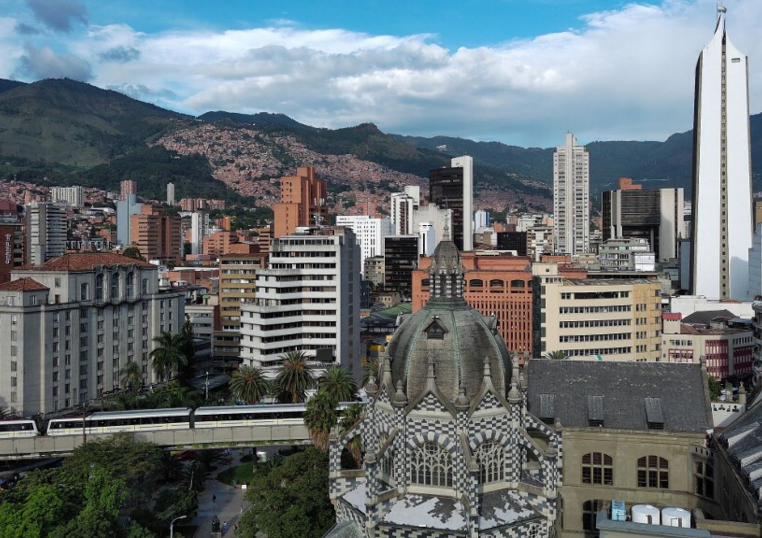 Veduta aerea di Medellin